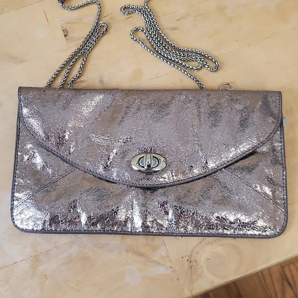 Sorial Metalic Turn Lock Crossbody Purse Handbag with Chain Strap - Picture 3 of 12